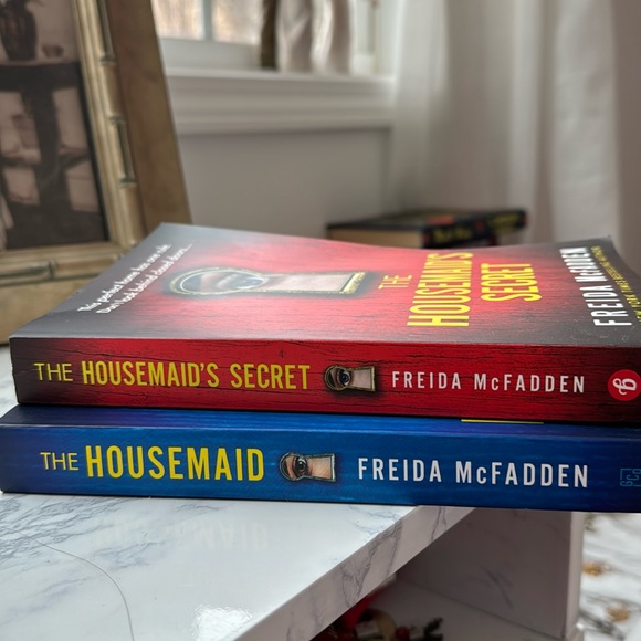 The Housemaid and Housemaid Secret by Freida McFadden - Picture 2 of 2